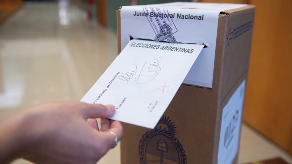 A un mes del cierre de listas, se aceleran las definiciones de los distintos partidos políticos